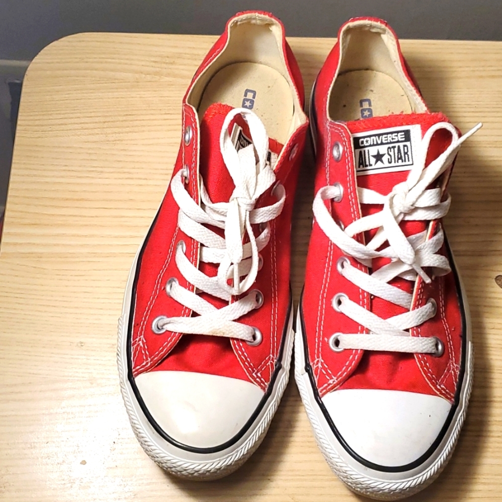 Red Converse